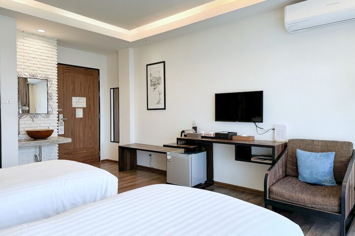 Room 18 of 51