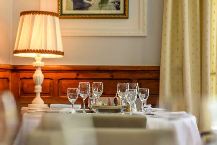 Dining 53 of 72