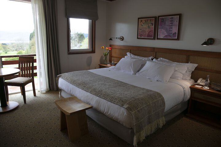 Room 6 of 94