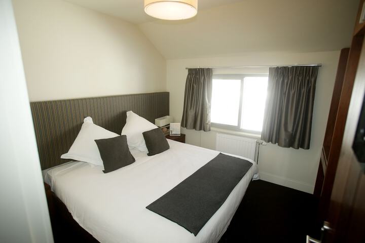 Room 2 of 13