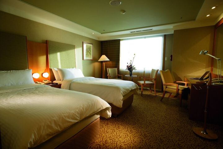 Room 11 of 61