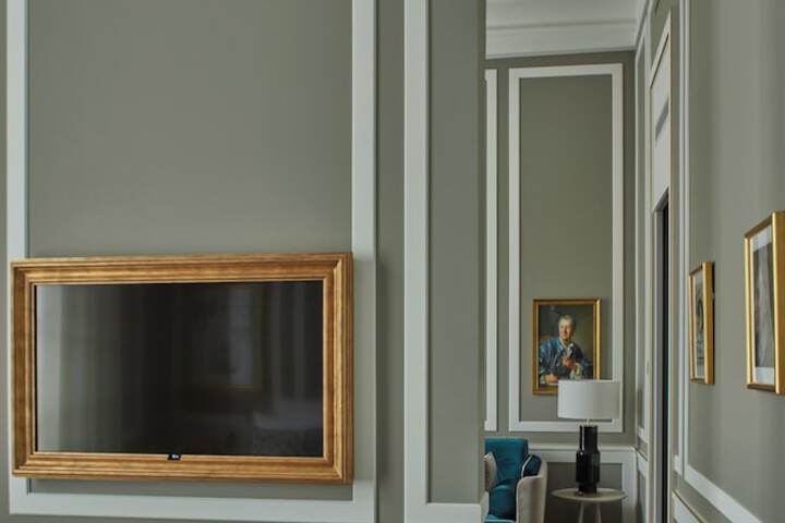 Room 9 of 53