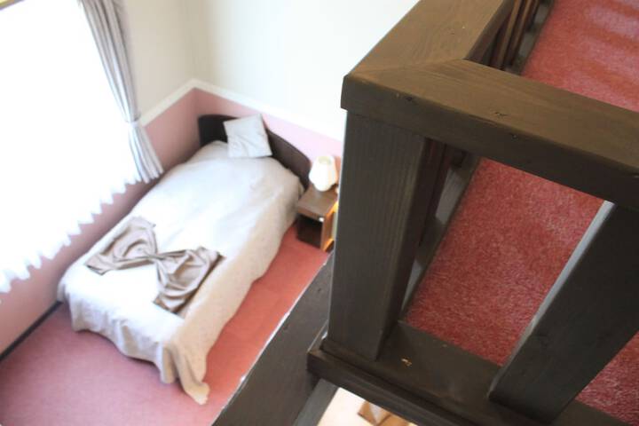 Room 2 of 56