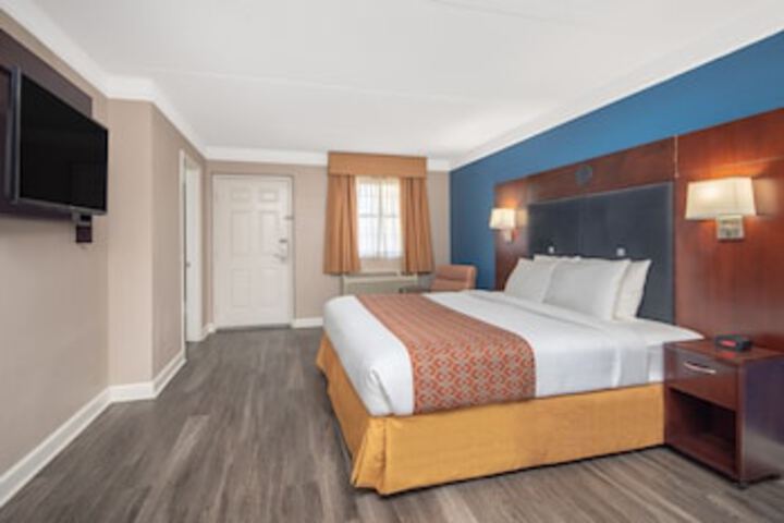 Room 16 of 42