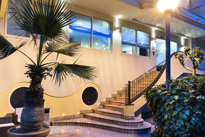 Hotel 46 of 50