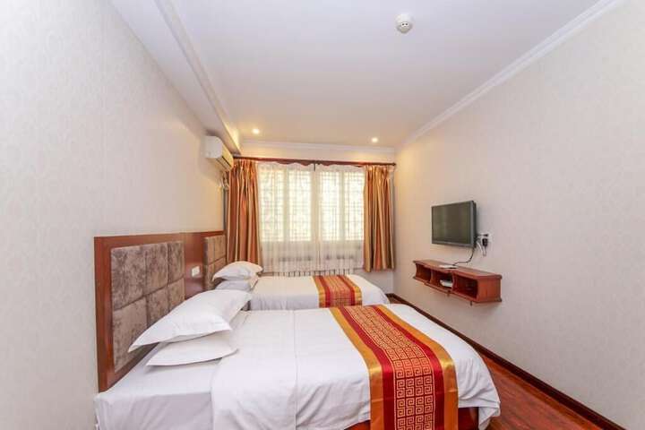 Room 27 of 56