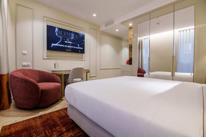 Room 9 of 44