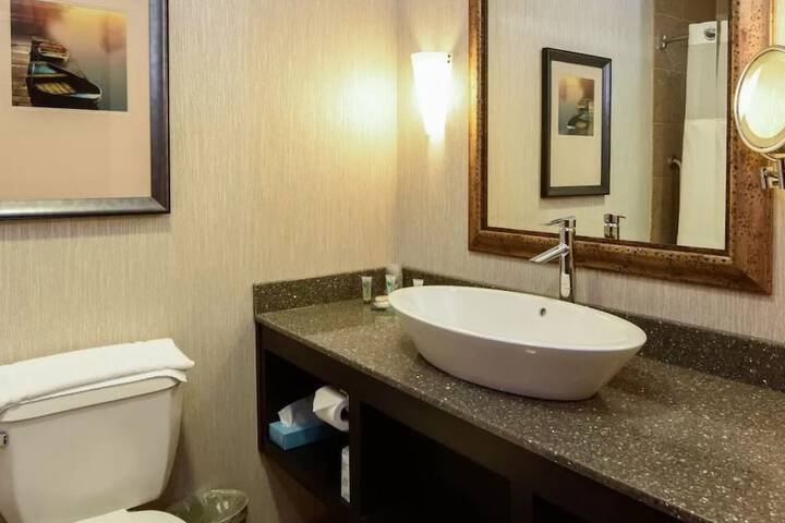 Room 15 of 31