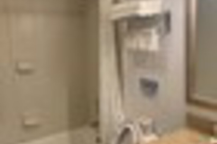 Room 41 of 60