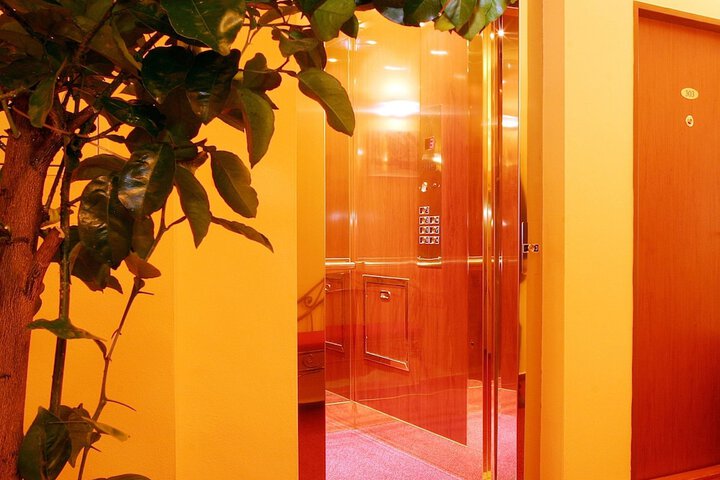 Elevator