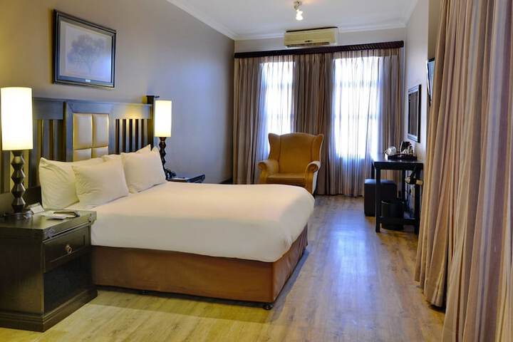 Room 28 of 133