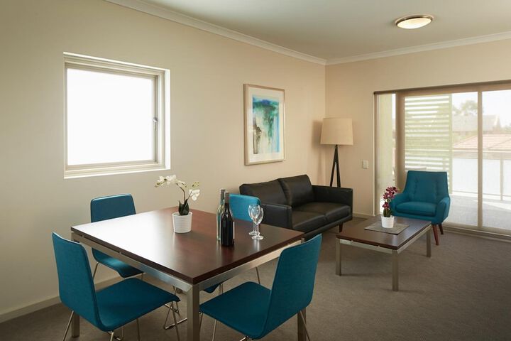 Room 12 of 24