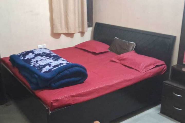 Room 7 of 24