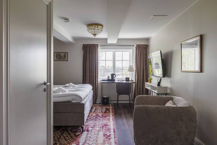 Room 11 of 89