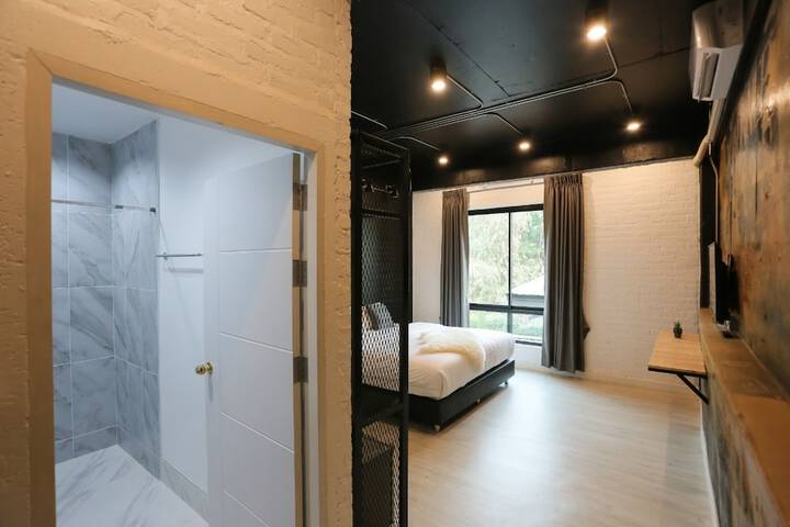 Room 56 of 105