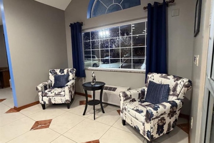 Entrance & Lobby