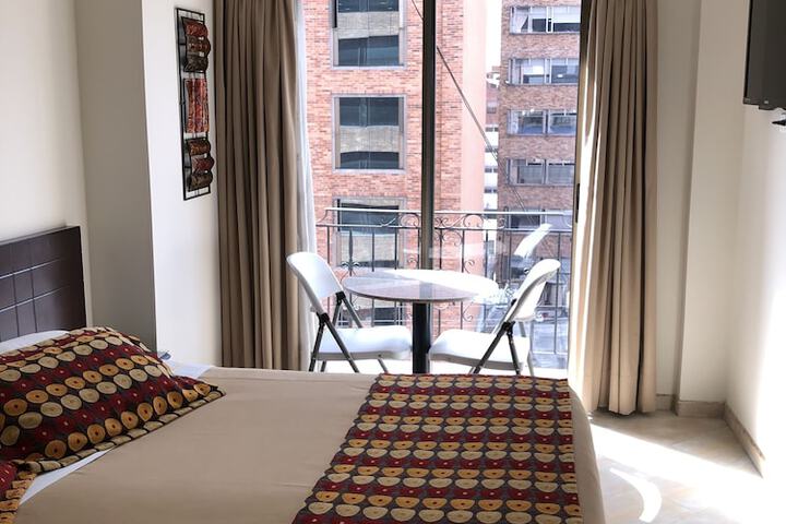 Room 13 of 40