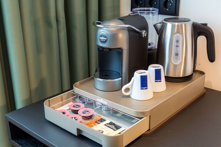 Breakfast/Coffee Service 70 of 98