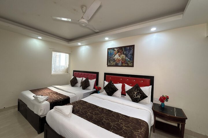 Room 32 of 111