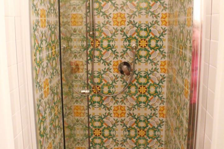 Room 27 of 27