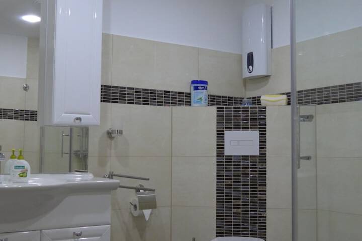 Room 40 of 73