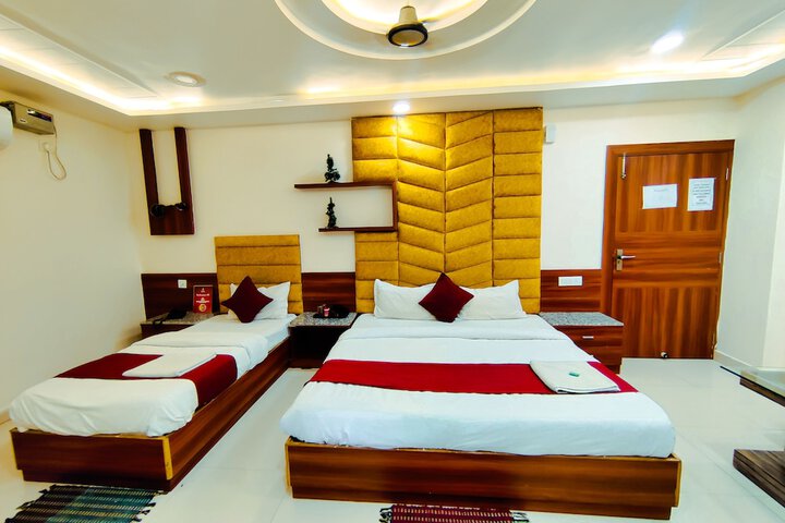 Room 12 of 21