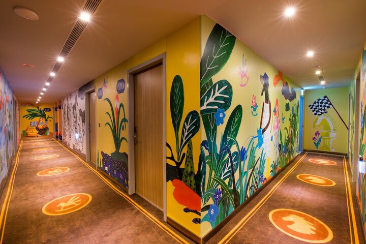 Ballroom/Hall 85 of 96