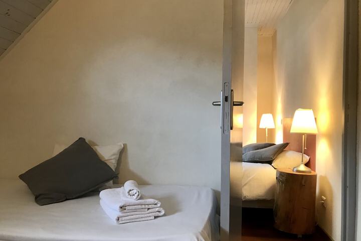 Room 5 of 31