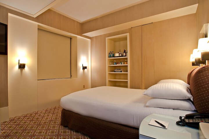Luxury Double Bed (8 of 8)