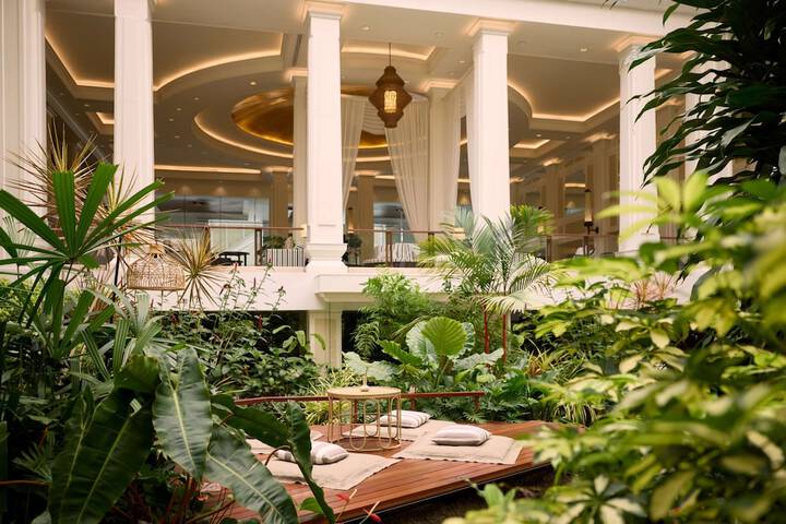 Hotel Interior 116 of 141