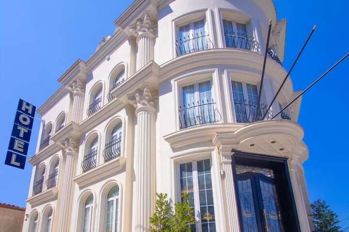 Hotel 16 of 16