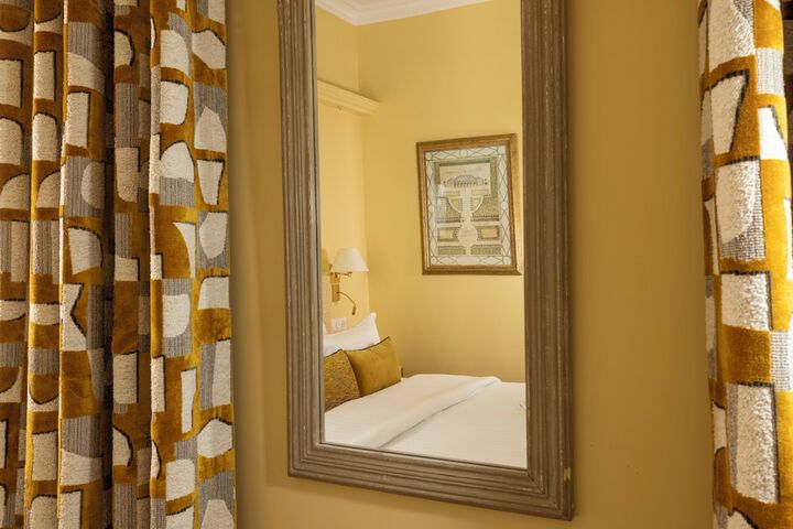 Room 11 of 58