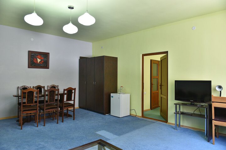 Room 7 of 30