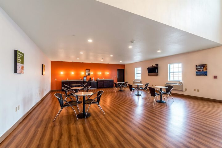 Breakfast/Coffee Service 36 of 41