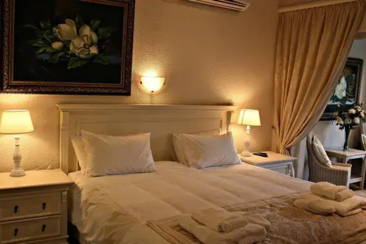 Room 5 of 36