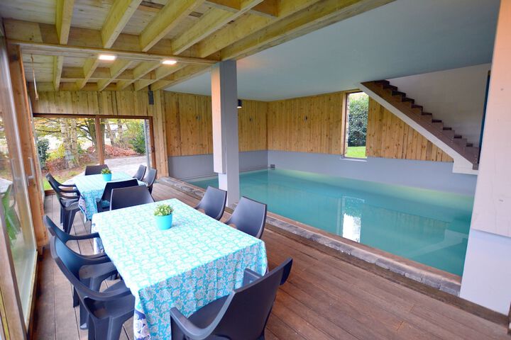 Pool 32 of 44