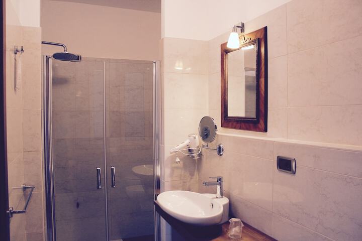 Room 13 of 47