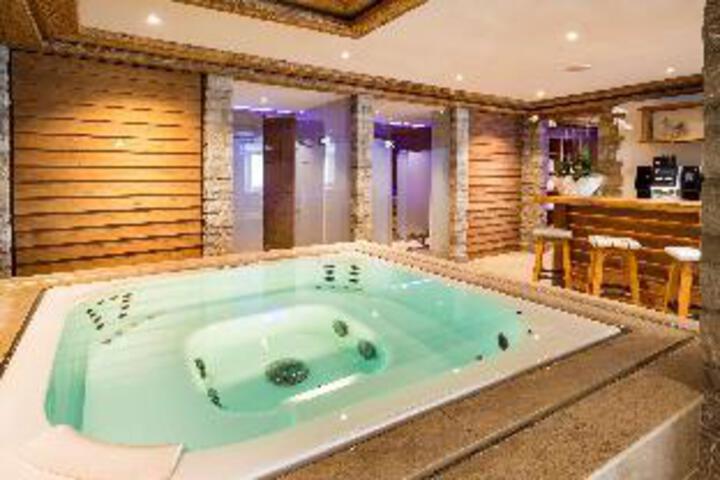 Spa 43 of 49