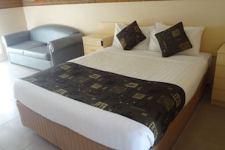 Room 7 of 60