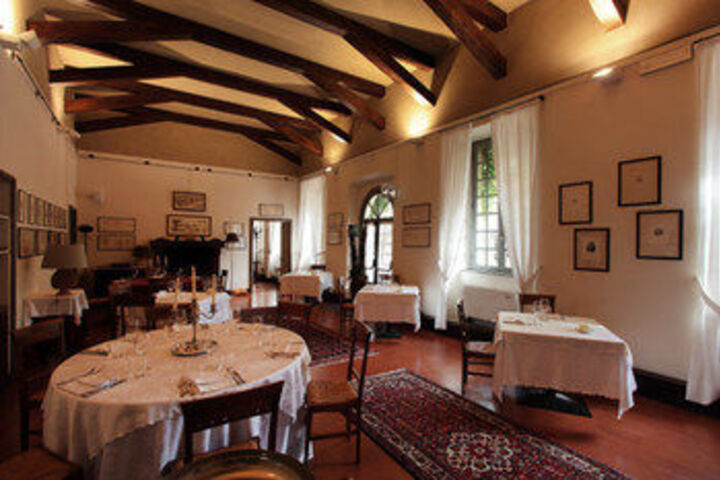 Dining 46 of 46