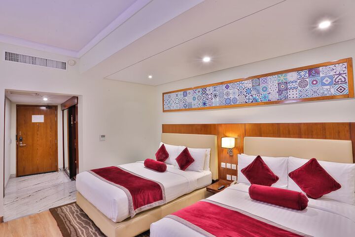 Room 7 of 25
