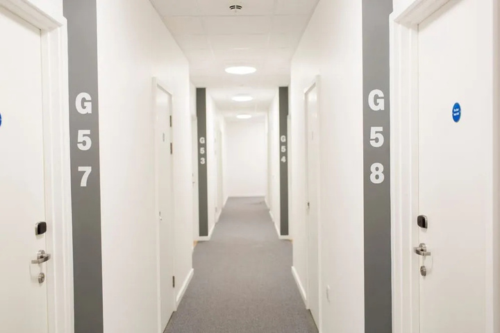 Room 13 of 25