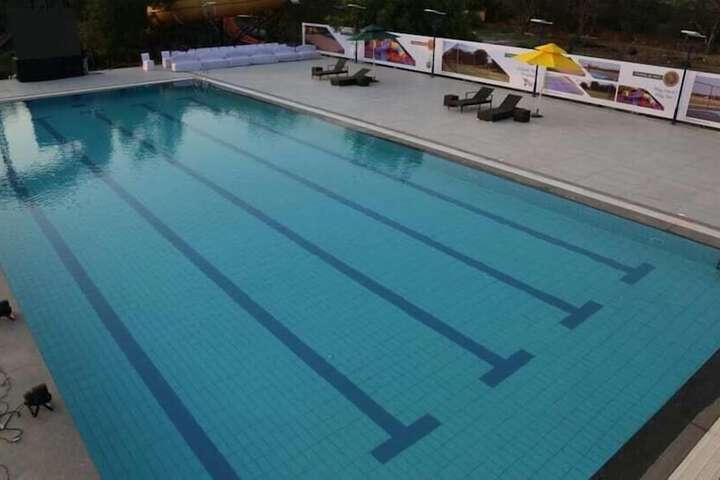 Pool 25 of 68