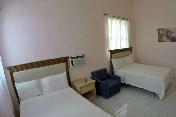 Room 12 of 48