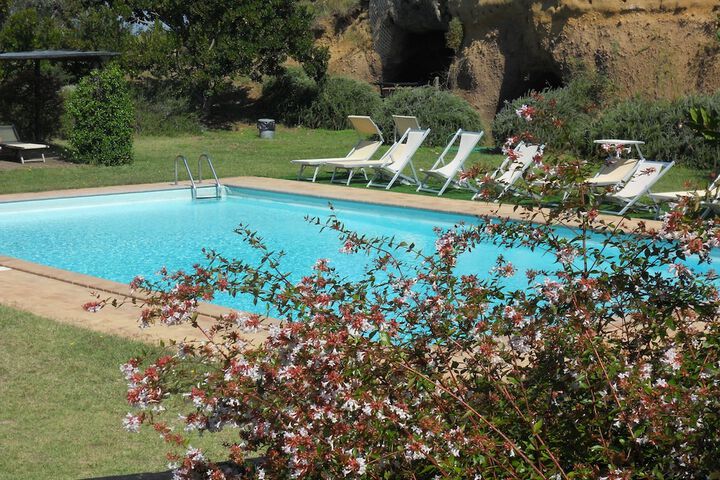 Pool 9 of 33