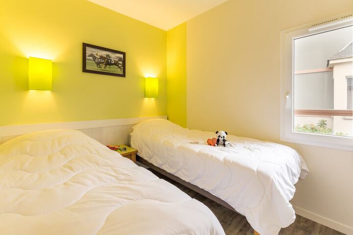 Room 15 of 91