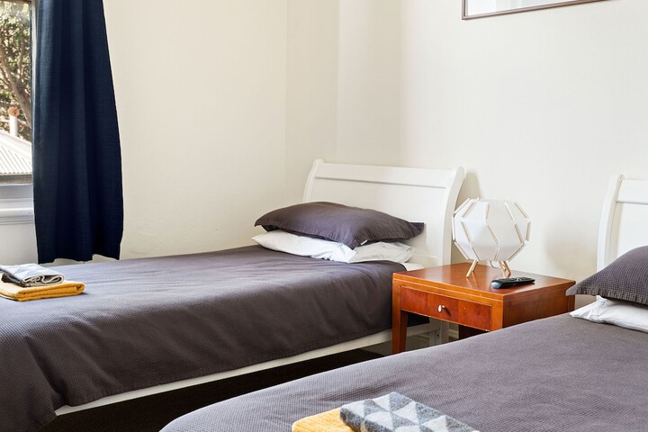 Room 25 of 49