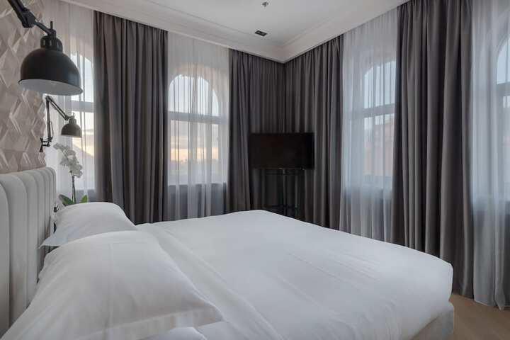 Room 25 of 101