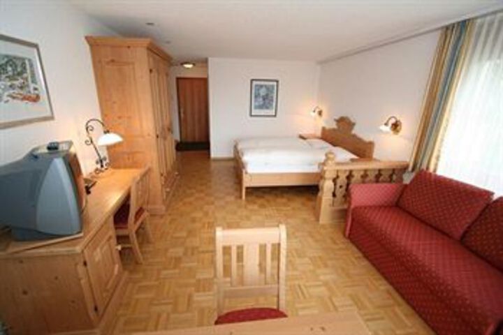 Room 19 of 73