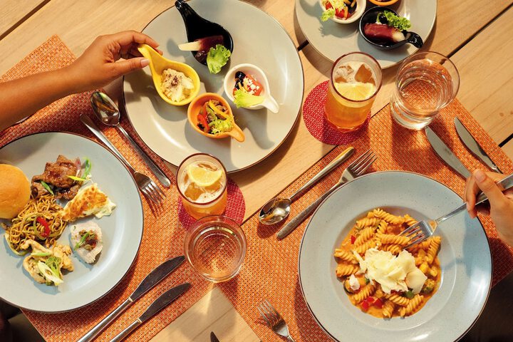 Dining 120 of 215